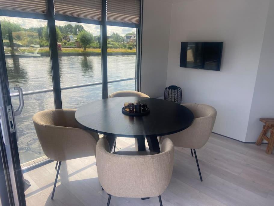 La Mare Houseboat Hotel Nederhorst den Berg Eksteriør billede