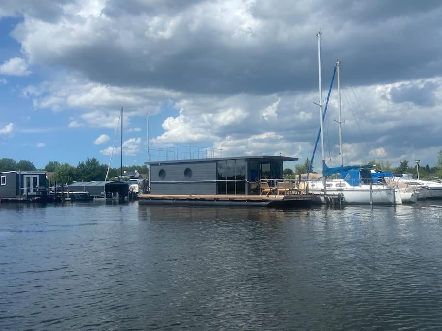 La Mare Houseboat Hotel Nederhorst den Berg Eksteriør billede